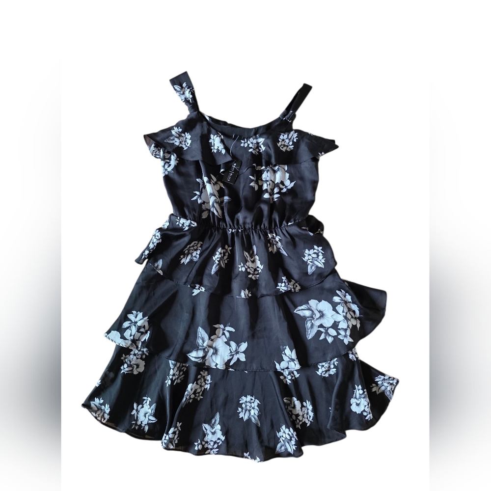 White House Black Market Tiered Ruffle Mini Dress Black & White Floral Sz 2